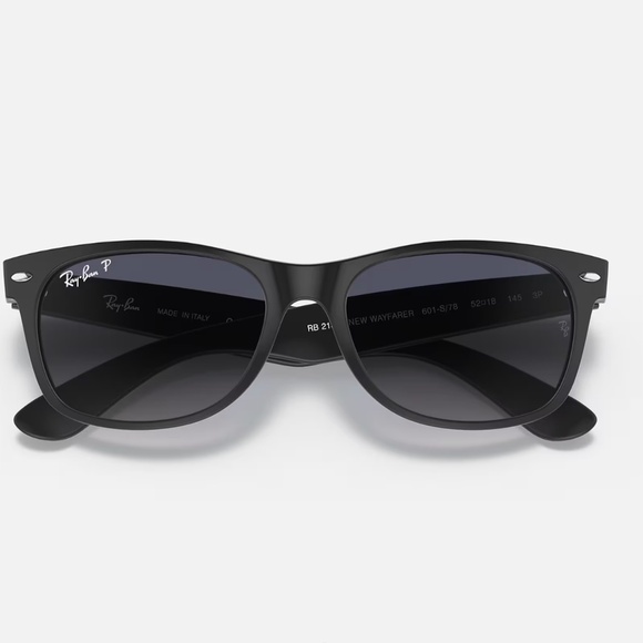 NWOT Rayban New Wayfarer Classic Polarized Matte Black Frame/Blue Grey Lenses - Picture 7 of 14